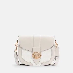 Beautiful Coach crossbody.